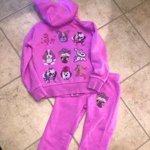 Butter sweatsuit. Rhinestone dog design.